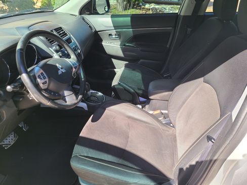 Used 2013 Mitsubishi Outlander Sport LE image 9