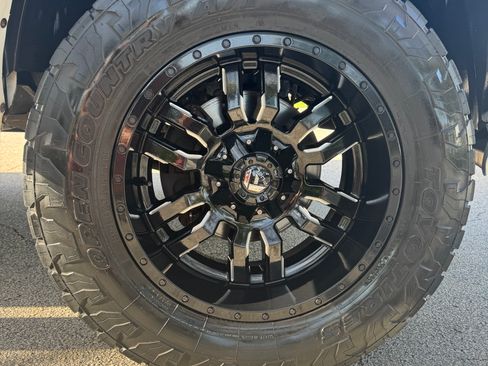Used 2011 RAM 2500 Laramie AWD/4WD image 24