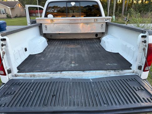 Used 2006 Ford F250 XLT image 4