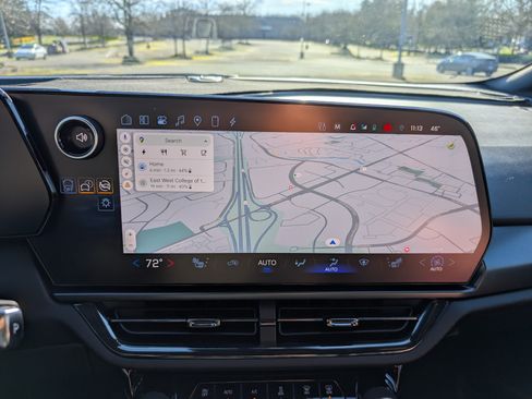 Used 2025 Chevrolet Equinox EV RS image 23