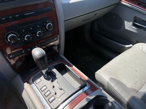 Used 2007 Jeep Grand Cherokee Limited w/ Trailer Tow Group IV RWD image 8