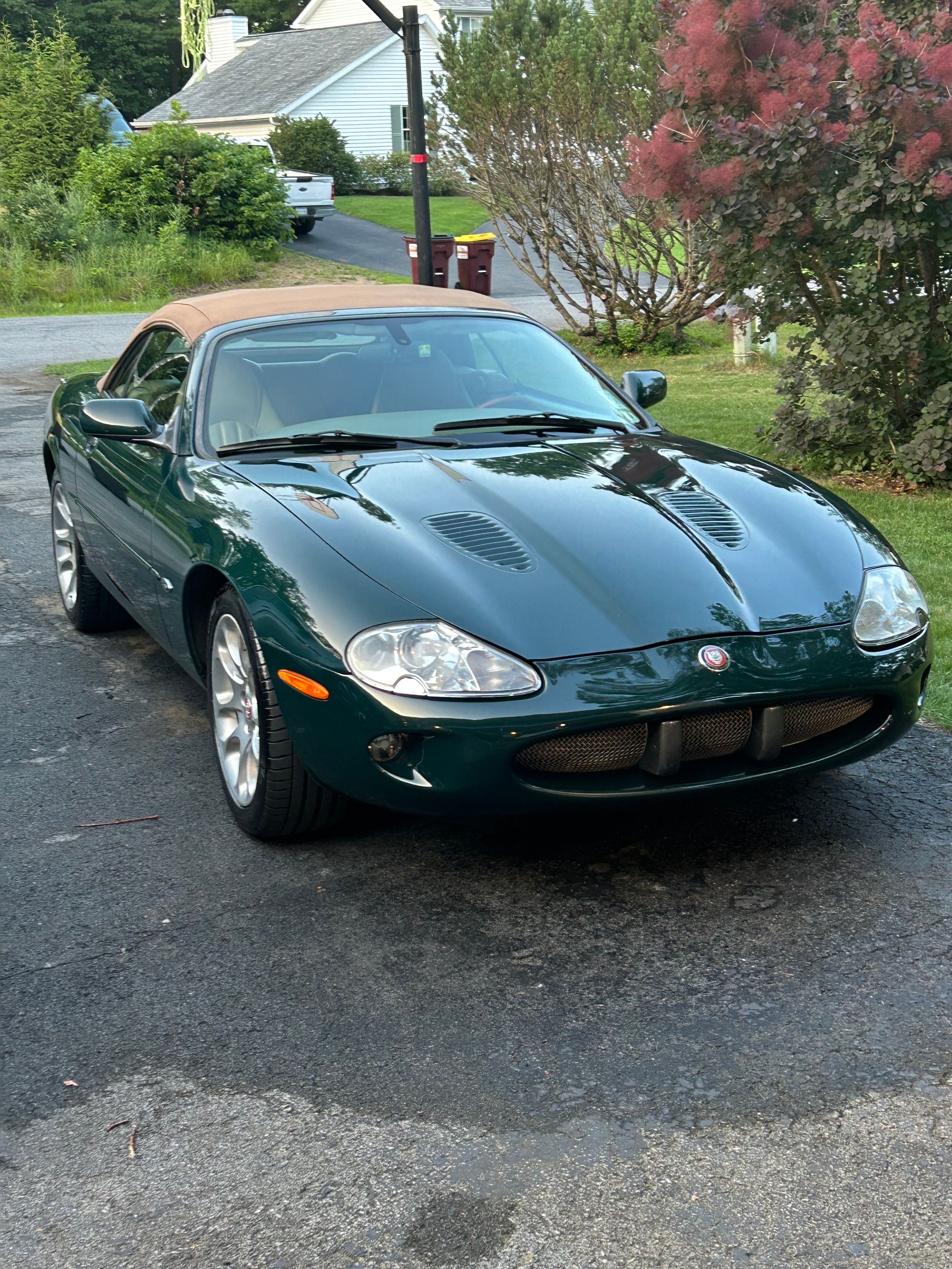Used 2000 Jaguar XK8 Convertible RWD image 1