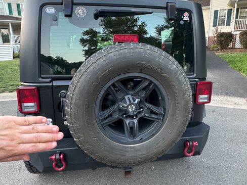 Used 2016 Jeep Wrangler Sport w/ Quick Order Package 23S AWD/4WD image 12