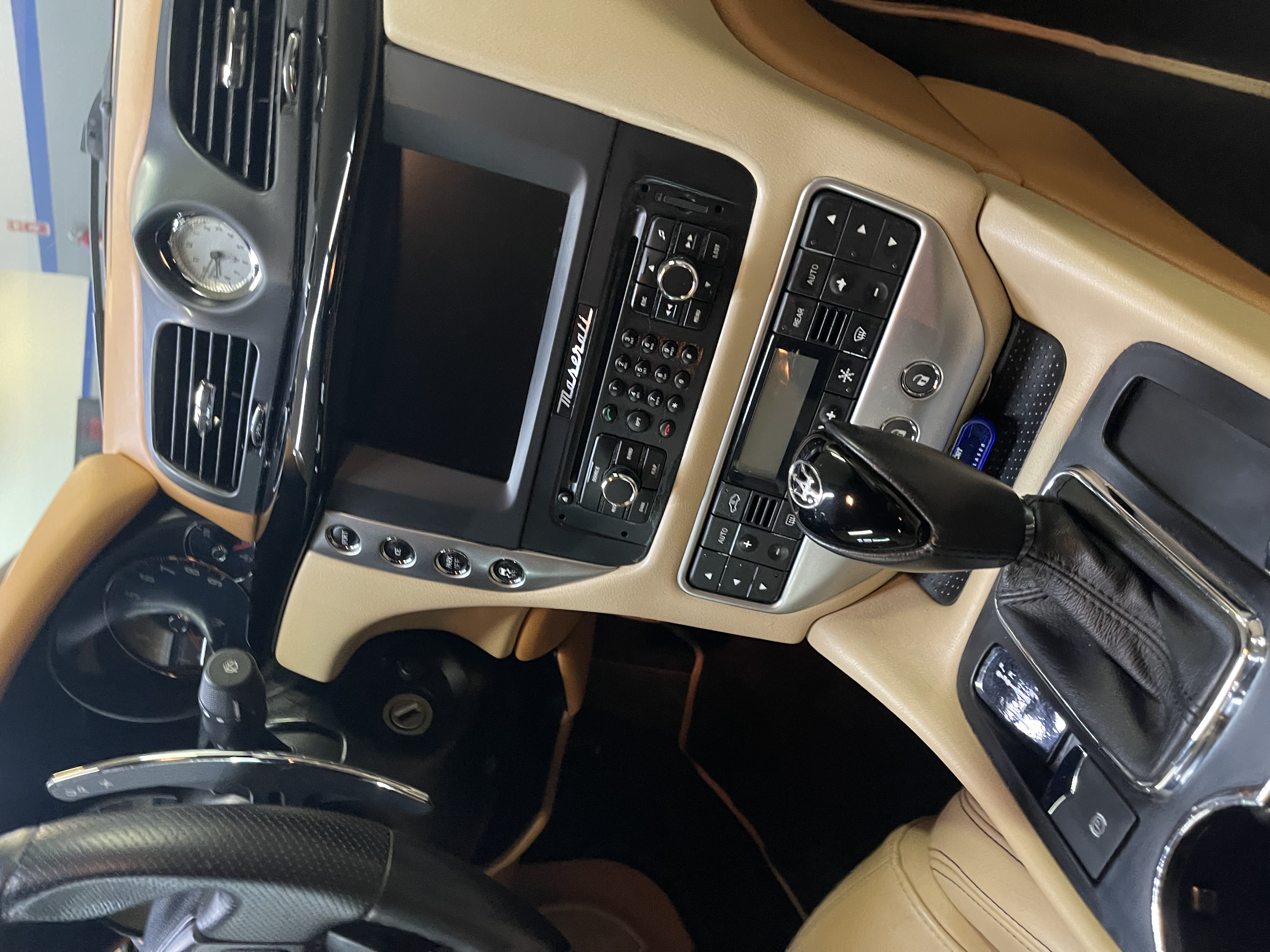 Used 2013 Maserati GranTurismo Sport RWD image 5
