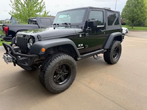 Used 2009 Jeep Wrangler X AWD/4WD image 2