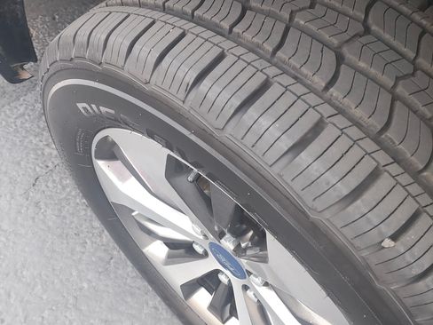 Used 2019 Ford F150 XL w/ Equipment Group 101A Mid image 4