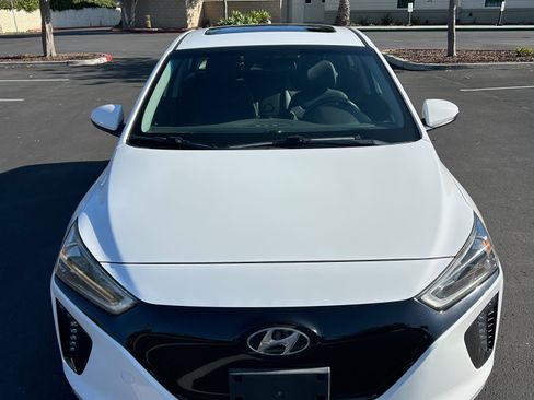 Used 2019 Hyundai Ioniq Limited image 4