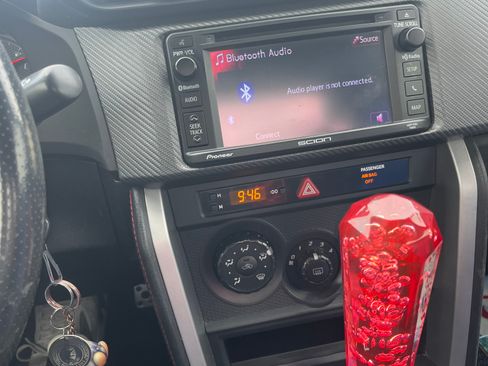 Used 2015 Scion FR-S image 6