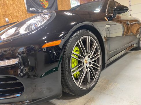 Used 2015 Porsche Panamera S RWD image 4