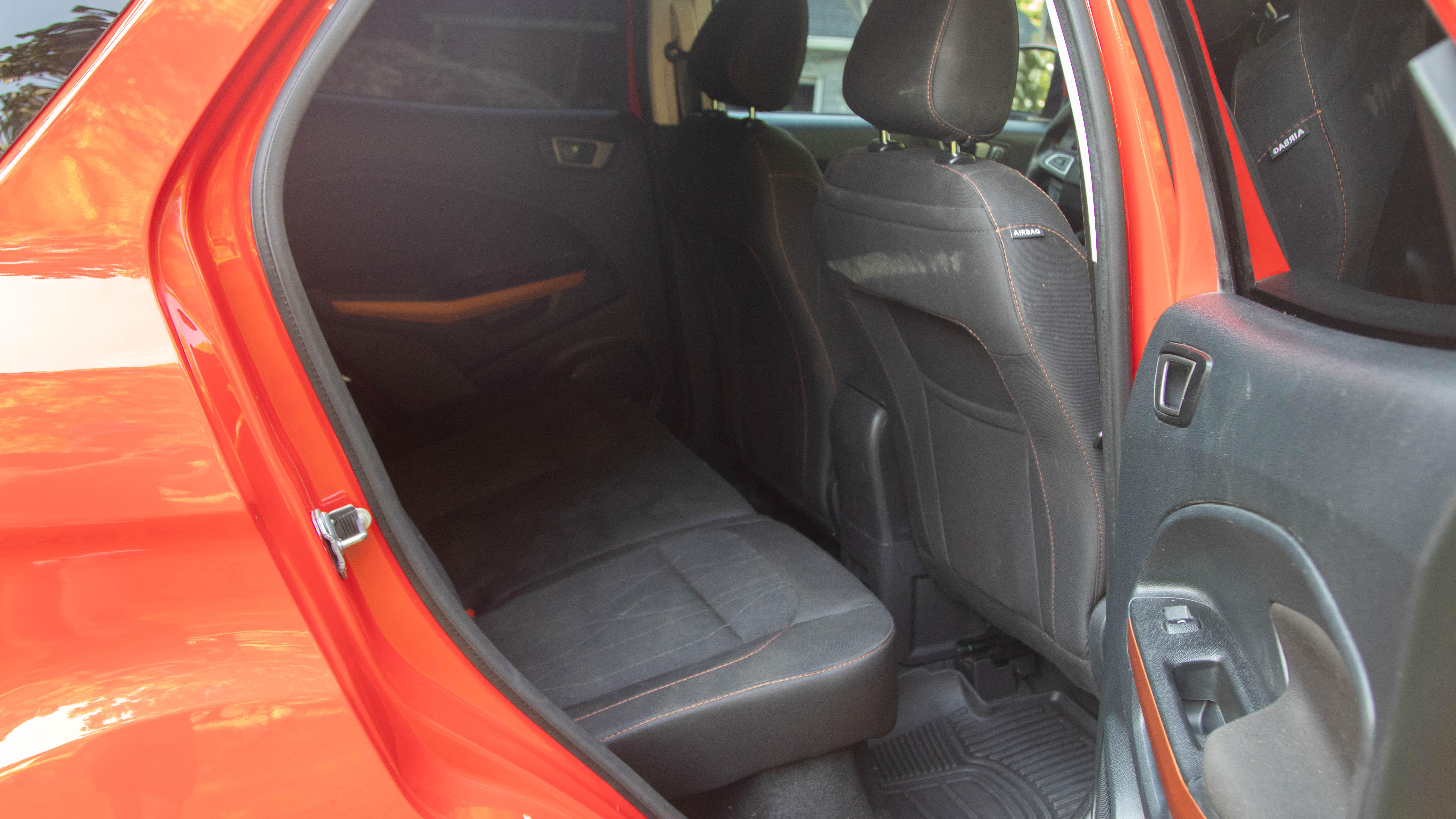 Used 2021 Ford EcoSport SE w/ SE Convenience Package FWD image 14