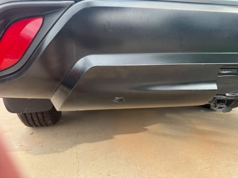 Used 2024 Toyota Highlander XLE AWD/4WD image 13