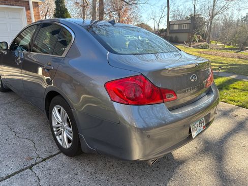 Used 2010 INFINITI G37 x Sedan w/ Premium Pkg image 6