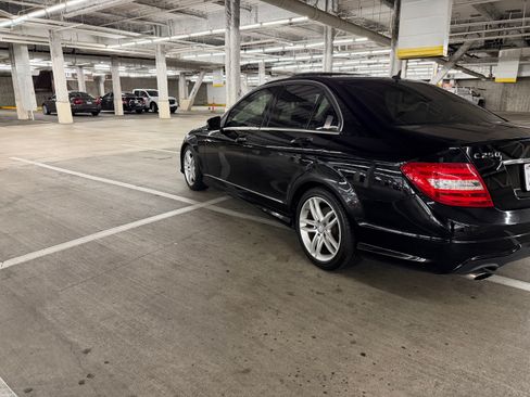 Used 2014 Mercedes-Benz C 250 Sedan image 5