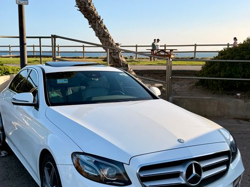 Used 2017 Mercedes-Benz E 300 image 2