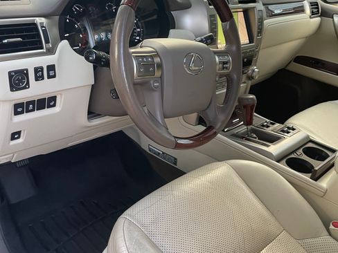 Used 2012 Lexus GX 460 Premium AWD/4WD image 9
