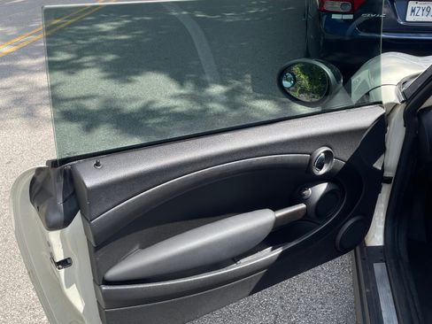 Used 2013 MINI Cooper Hardtop FWD image 8
