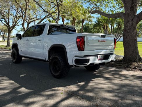 Used 2020 GMC Sierra 1500 AT4 w/ AT4 Premium Package image 10