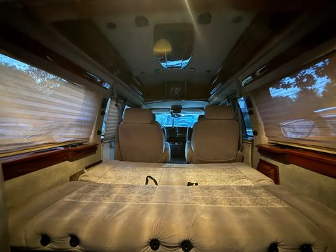 Used 2004 Chevrolet Express 1500 image 15