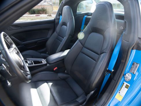 Used 2022 Porsche 911 Targa 4 GTS Coupe 2D image 16