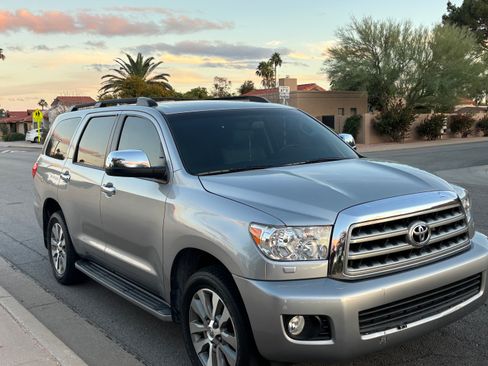 Used 2017 Toyota Sequoia Limited image 2