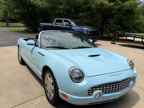 Used 2003 Ford Thunderbird RWD image 16