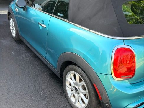 Used 2017 MINI Cooper S FWD image 9