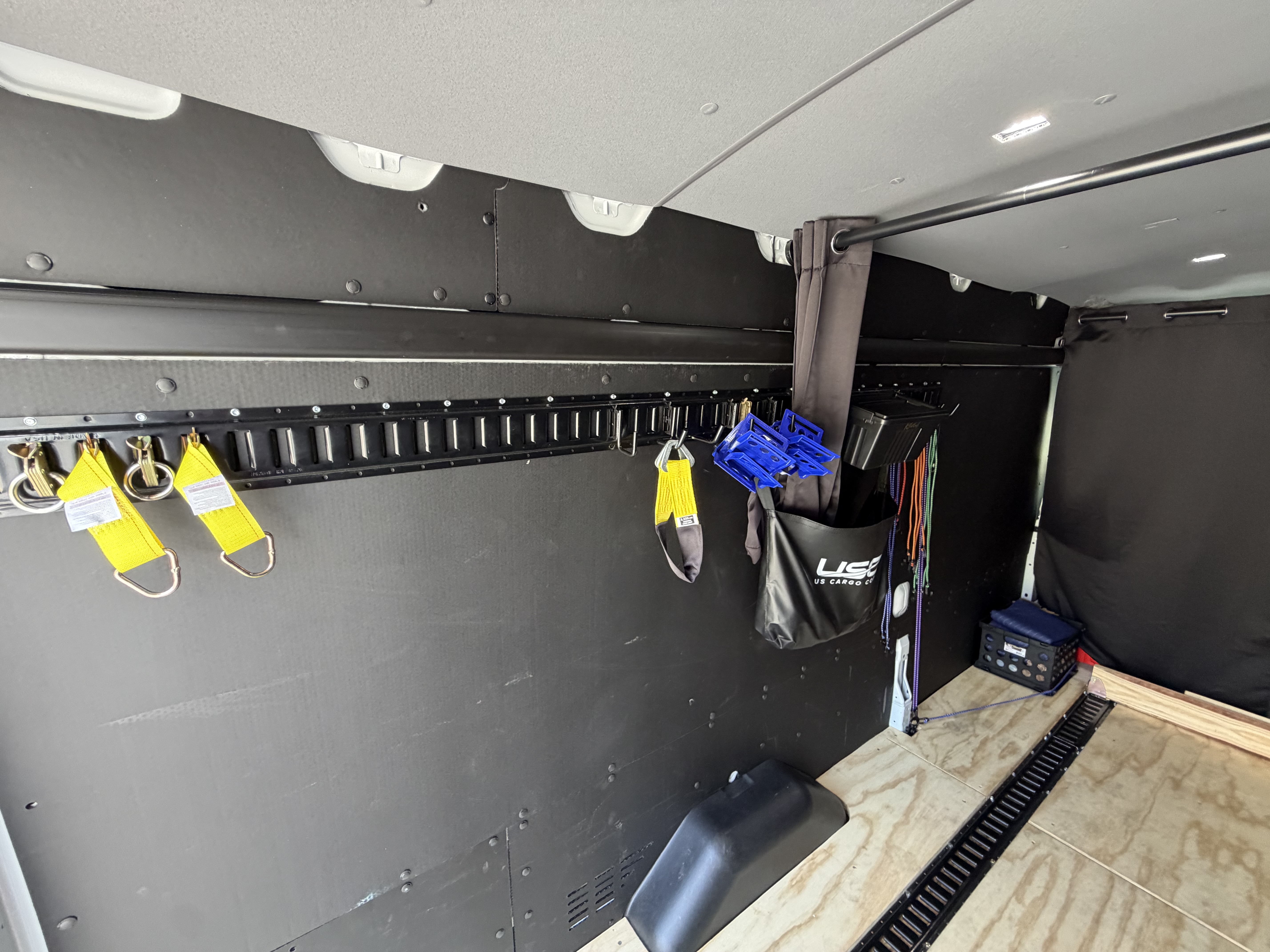 Used 2026 Ford Transit 250 148 High Roof Extended w/ Load Area Protection Package RWD image 11
