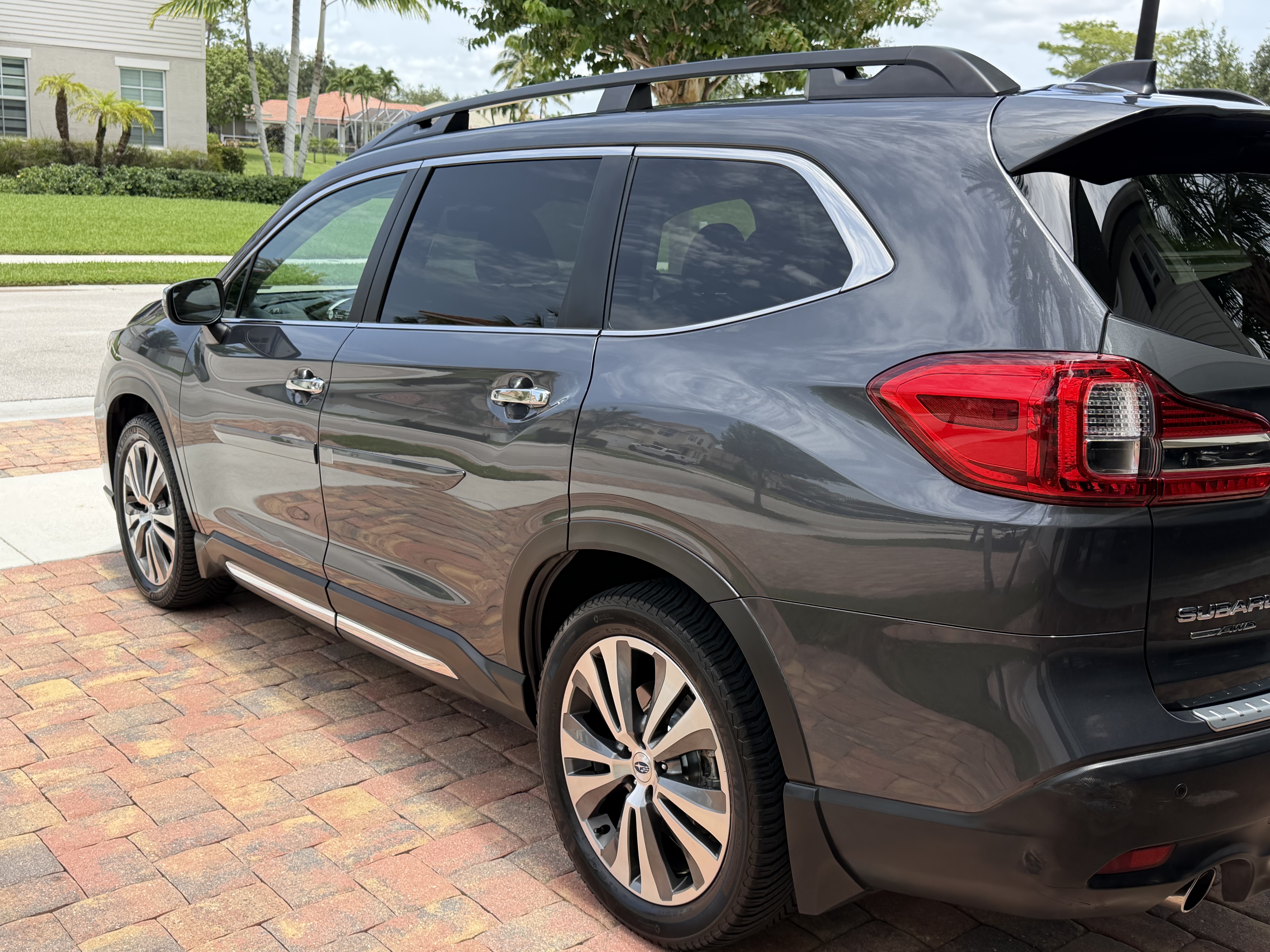 Used 2020 Subaru Ascent Touring w/ Popular Package #2A AWD/4WD image 1