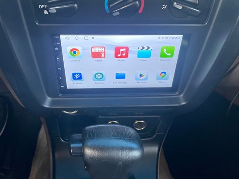 Used 2001 Toyota 4Runner SR5 image 9