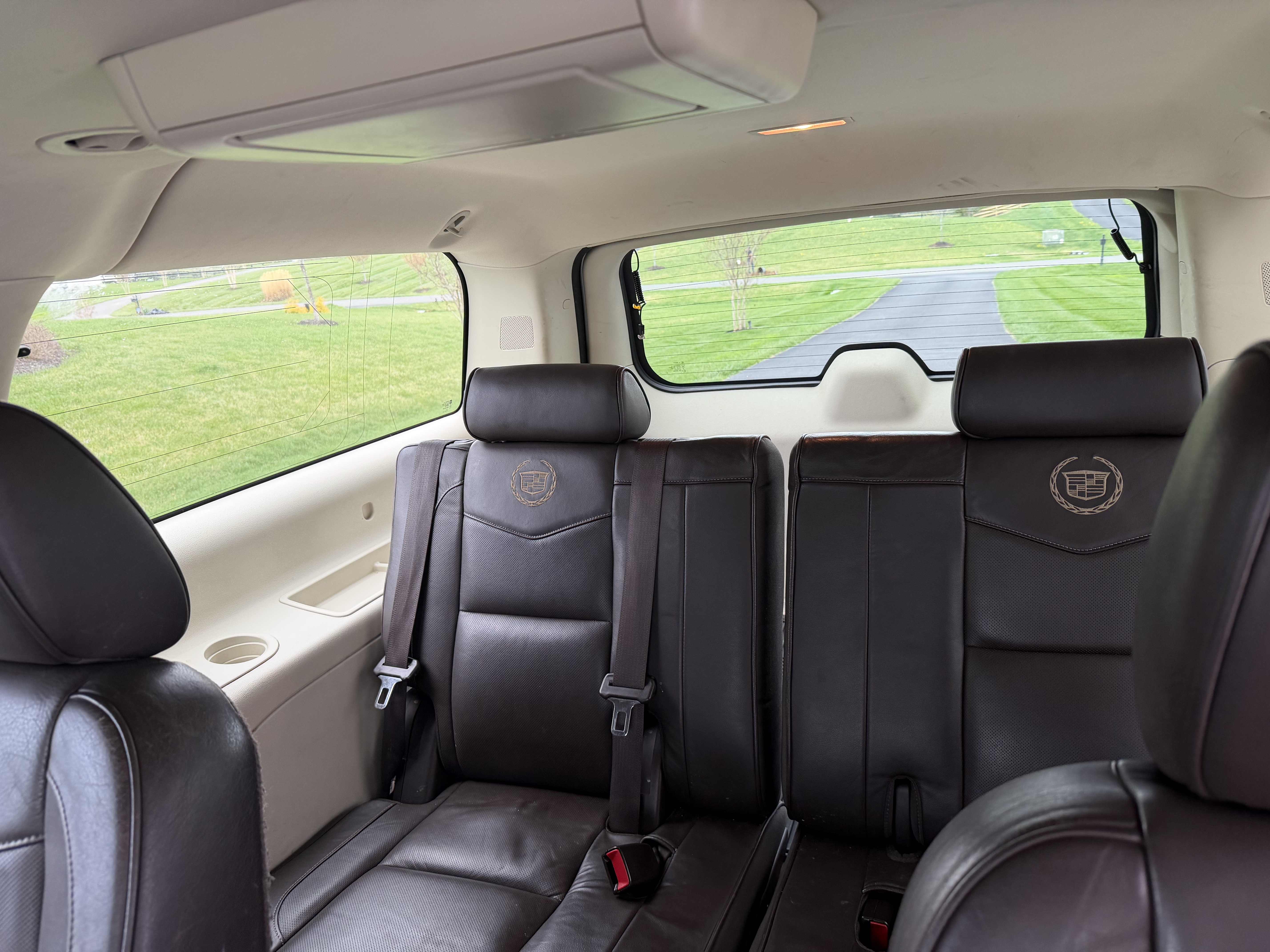 Used 2014 Cadillac Escalade ESV Platinum AWD/4WD image 13