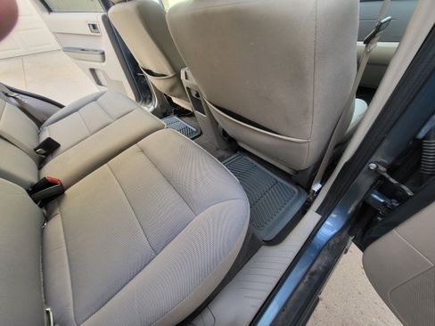 Used 2011 Ford Escape XLT w/ Cargo Pkg image 24