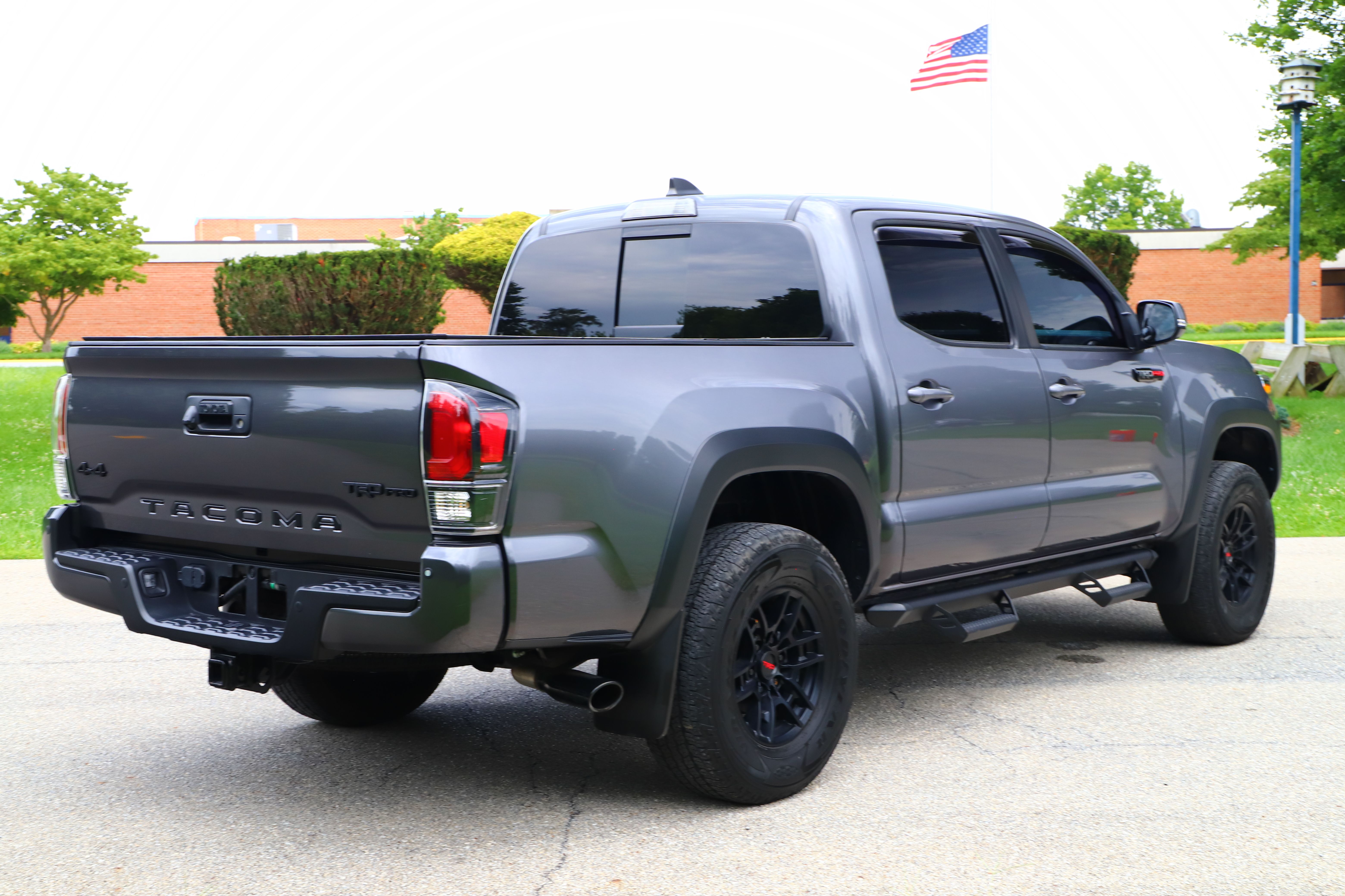 Used 2021 Toyota Tacoma TRD Pro AWD/4WD image 9