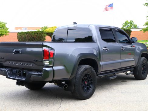 Used 2021 Toyota Tacoma TRD Pro AWD/4WD image 9