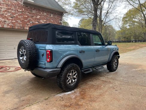 Used 2023 Ford Bronco Badlands image 8