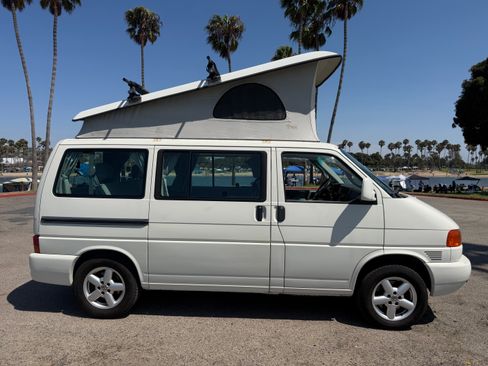 Used 2003 Volkswagen Eurovan MV FWD image 10