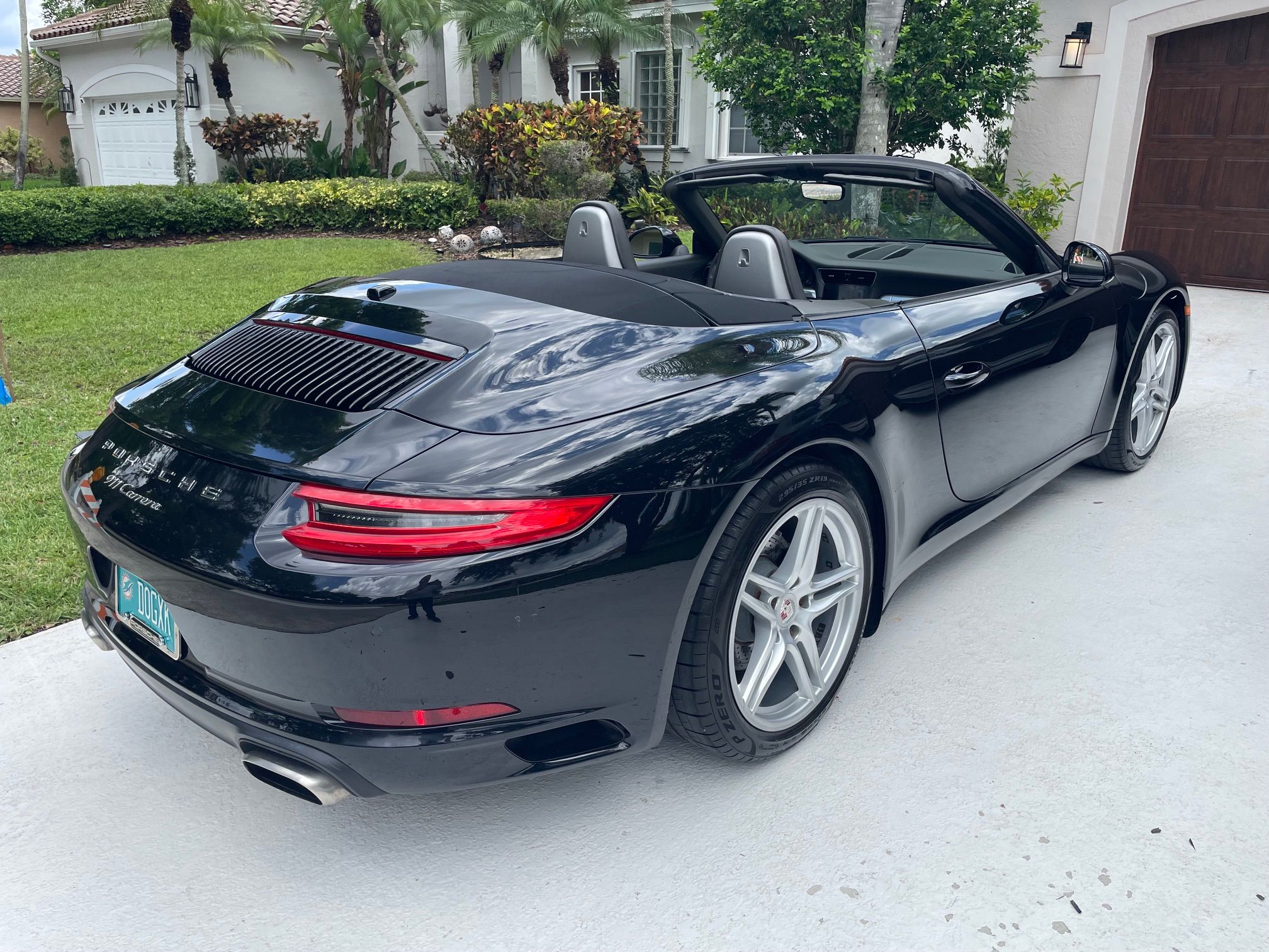 Used 2017 Porsche 911 Carrera image 2
