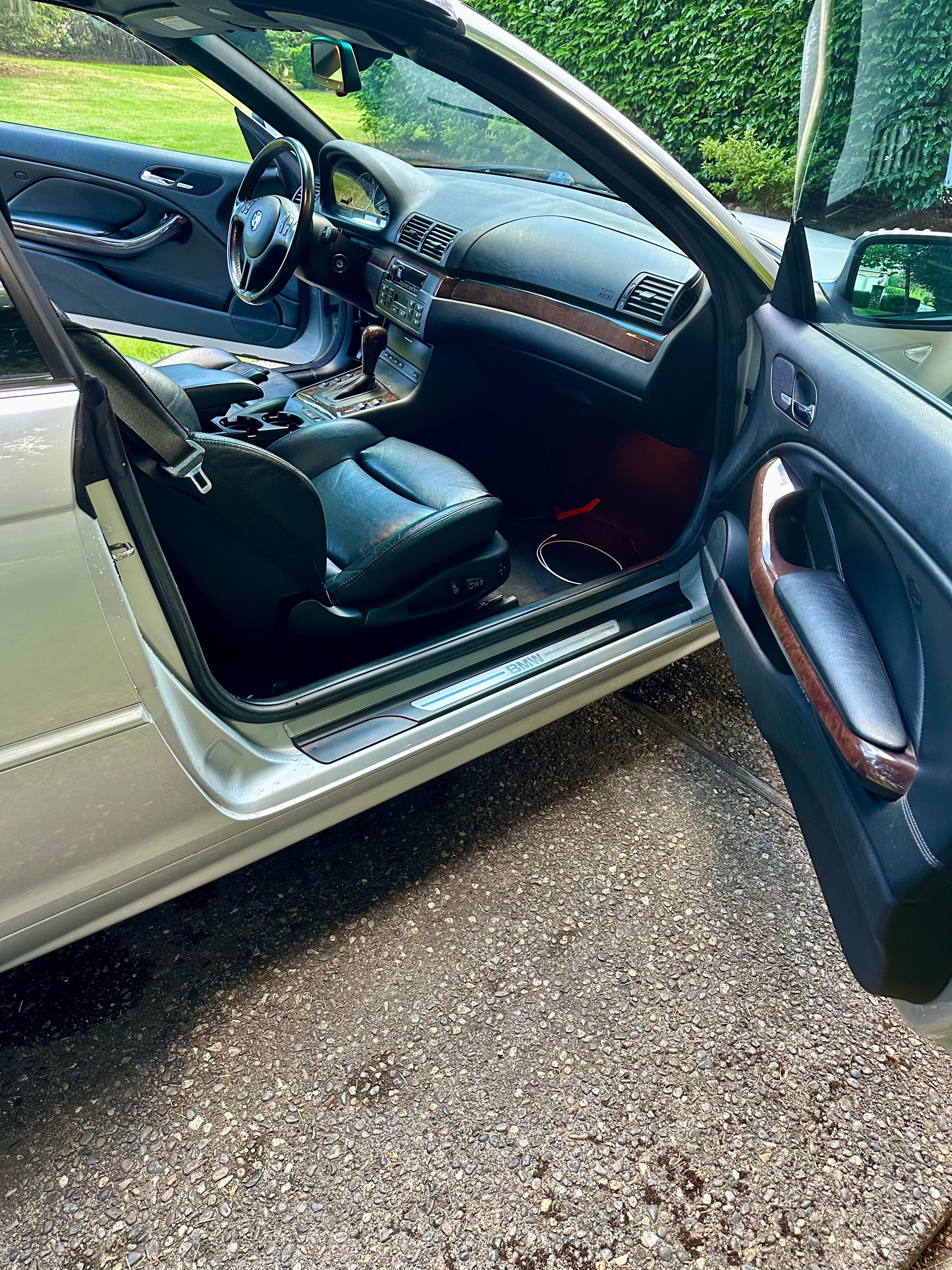 Used 2004 BMW 330Ci Convertible RWD image 21