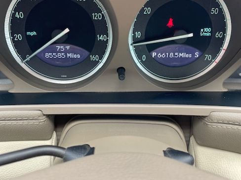 Used 2008 Mercedes-Benz SL 550 image 6