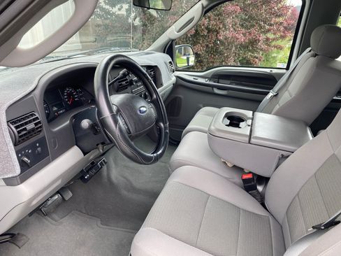 Used 2005 Ford F250 XLT image 12