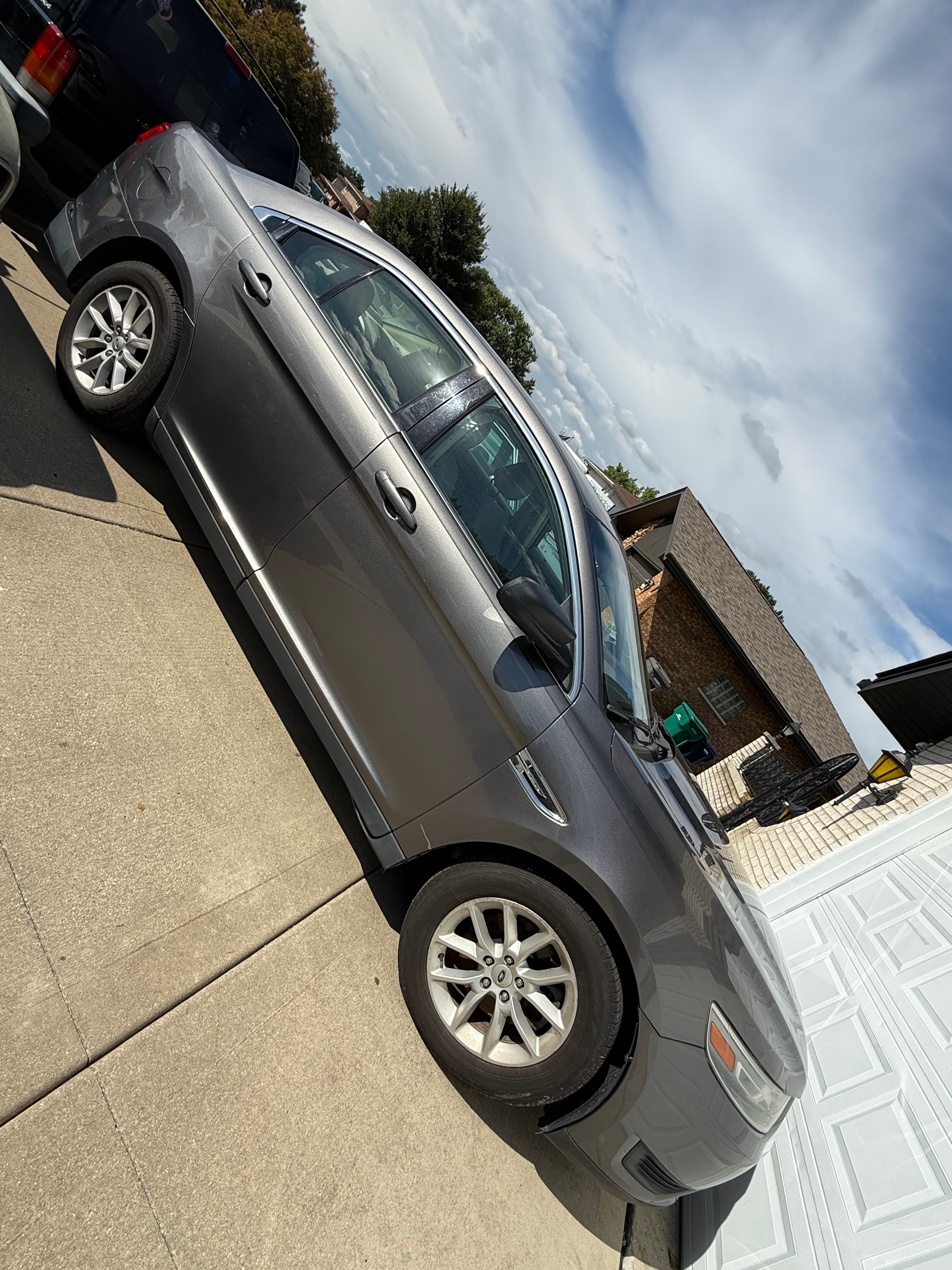 Used 2013 Ford Taurus SE FWD image 6