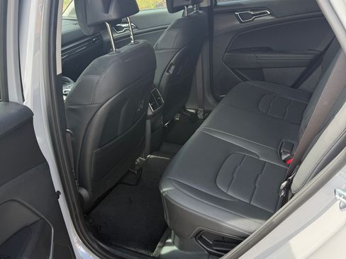 Used 2026 Kia Sportage SX Prestige image 2