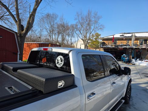 Used 2016 Ford F150 XLT w/ Equipment Group 302A Luxury image 22