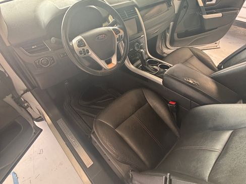 Used 2013 Ford Edge Limited AWD/4WD image 6