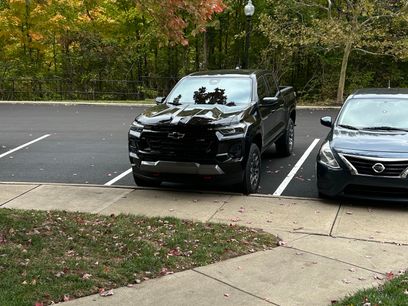 Used 2023 Chevrolet Colorado Z71 w/ Z71 Convenience Package 2