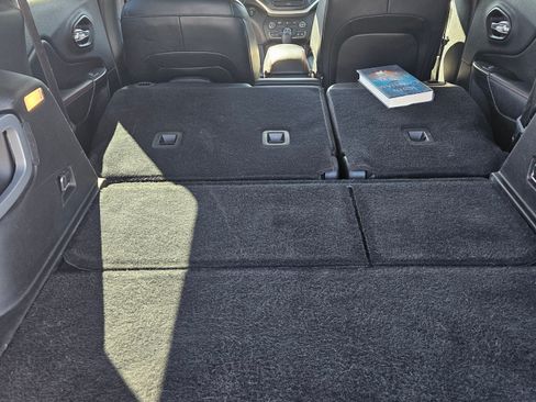 Used 2014 Jeep Cherokee Trailhawk w/ Comfort/Convenience Group image 7