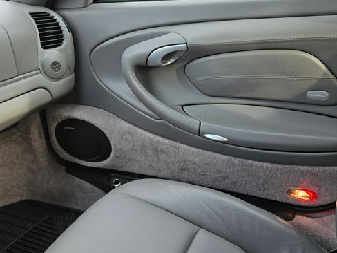 Used 2003 Porsche 911 Turbo image 16