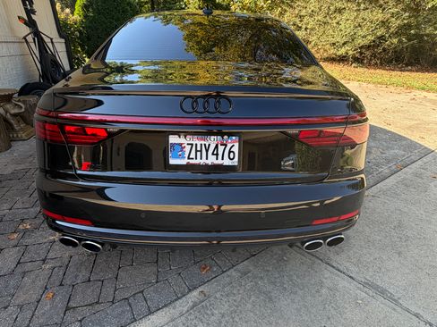 Used 2021 Audi S8 L AWD/4WD image 6