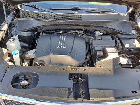 Used 2017 Kia Sorento LX image 12