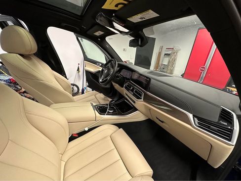 Used 2022 BMW X5 xDrive40i w/ Premium Package image 12