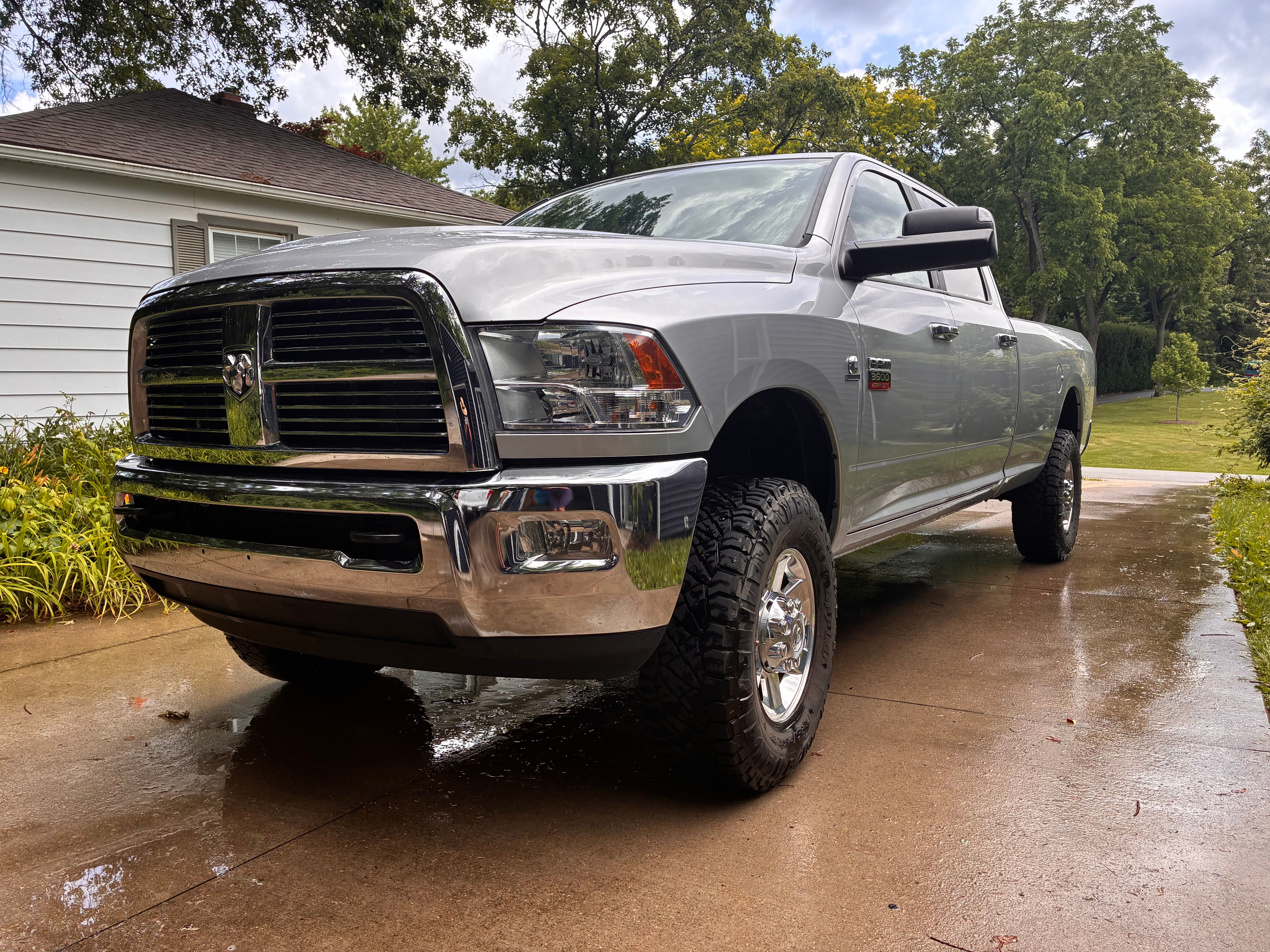Used 2010 Dodge Ram 3500 Truck SLT w/ Big Horn Regional Package AWD/4WD image 1